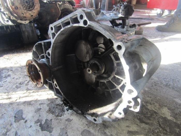 Versnellingsbak van een Volkswagen Passat, Gebruikt, -, -, -