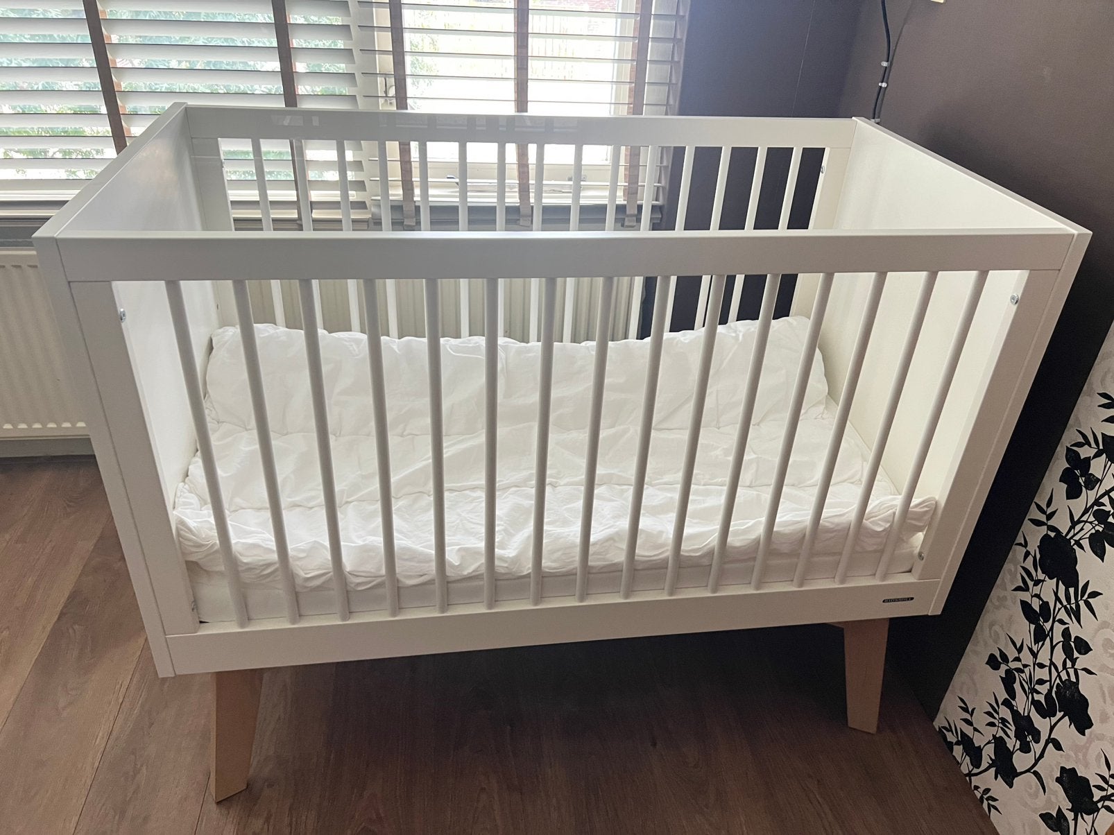 Kidsmill Sixties babyledikant /peuter wit, Kinderen en Baby's, Babywiegjes en Ledikanten, Ophalen, Gebruikt, Ledikant