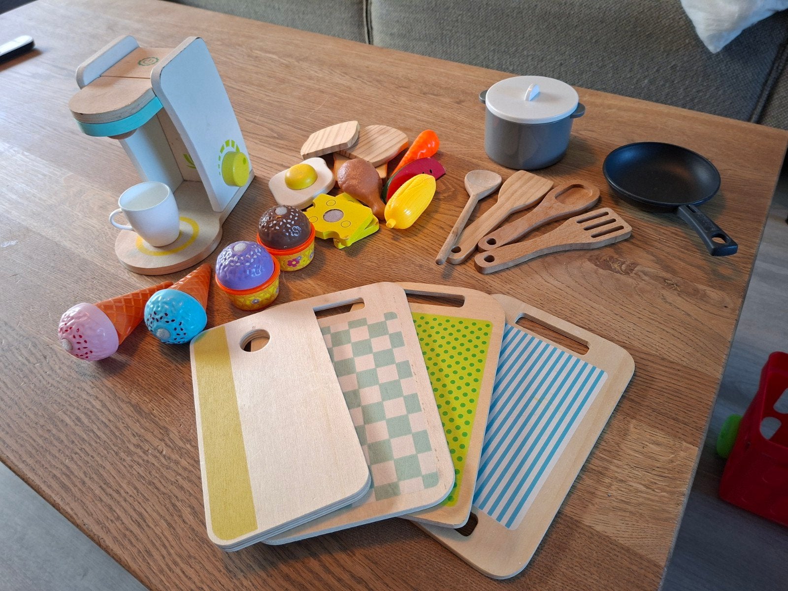 Houten speelgoedkeuken set: koffie, ijs, pannen, snijplanken, Ophalen, Jongen of Meisje