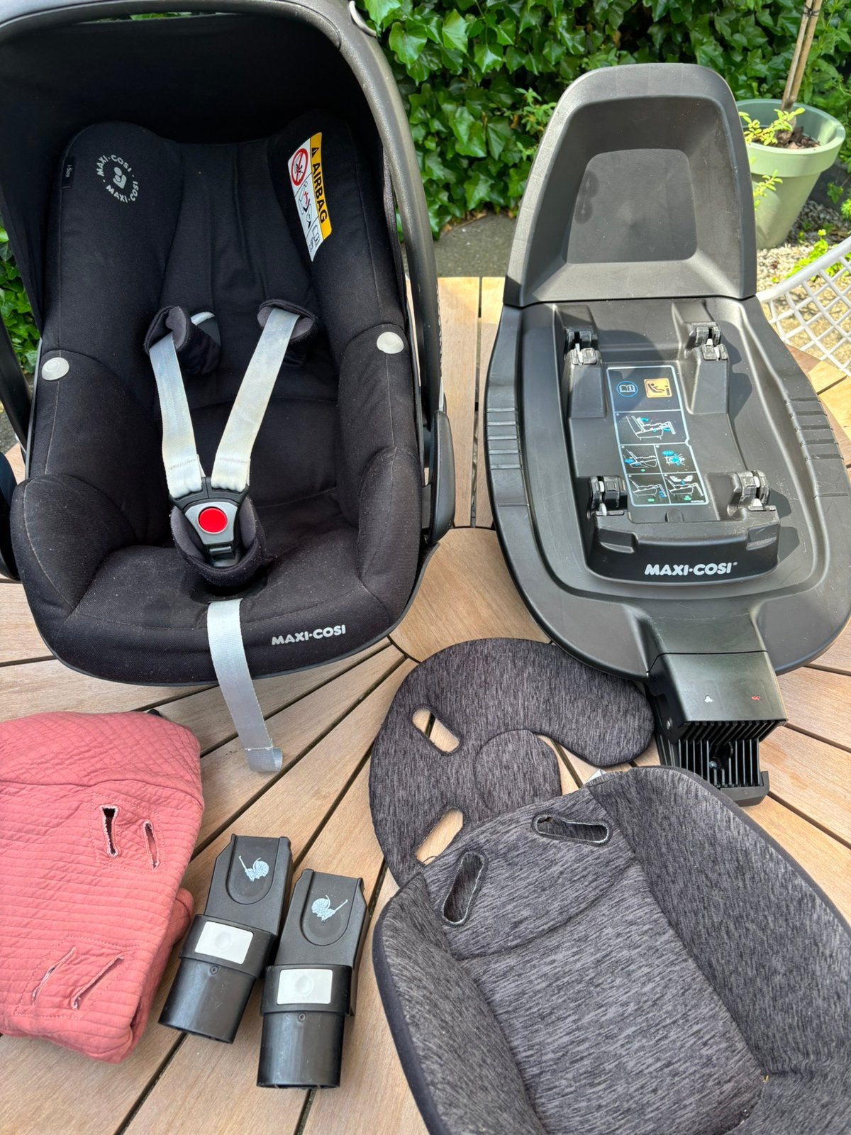 Maxi-Cosi Pebble Pro i-Size + FamilyFix2 ISOFIX Base, Gebruikt, Isofix, Maxi-Cosi, Ophalen