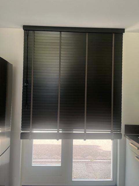 Lamellen donker grijs (hout), Huis en Inrichting, Ophalen, Zo goed als nieuw, Grijs, 200 cm of meer