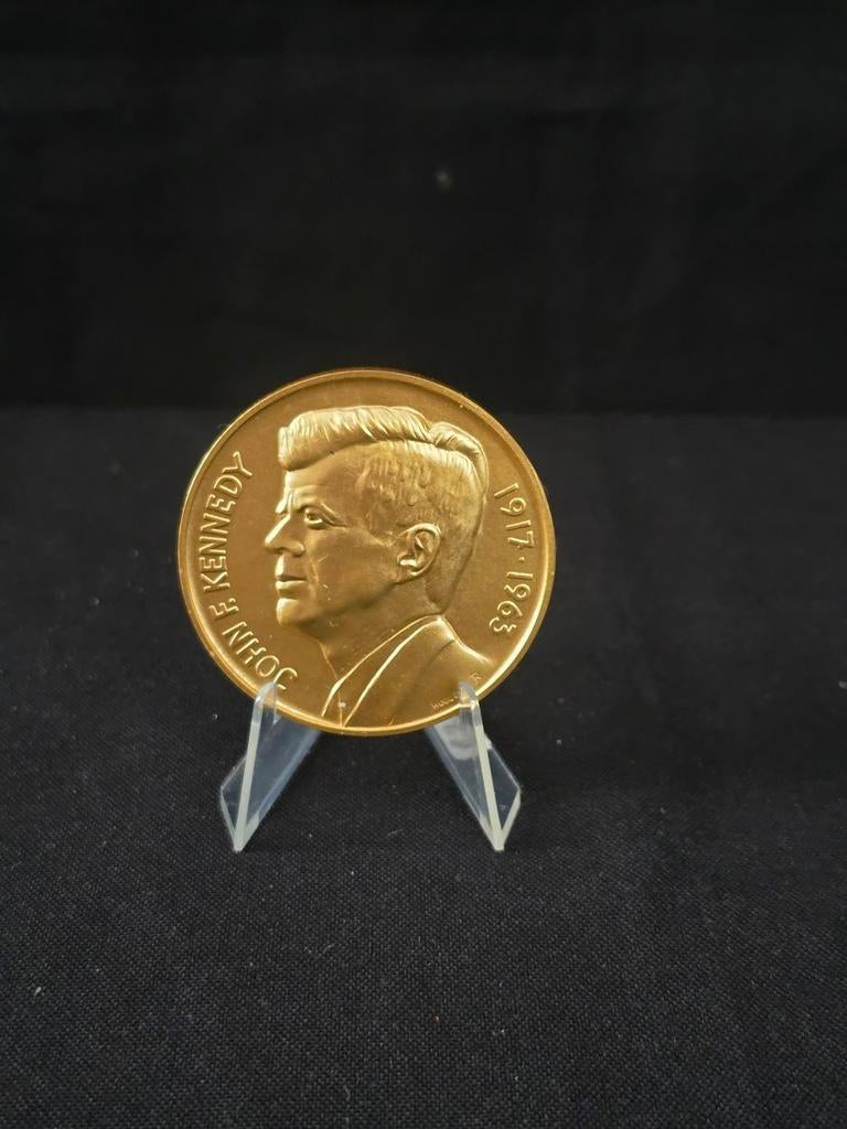Herdenkings penning, John F. + Robert F.Kennedy, gold plated, Postzegels en Munten, Penningen en Medailles, Ophalen of Verzenden