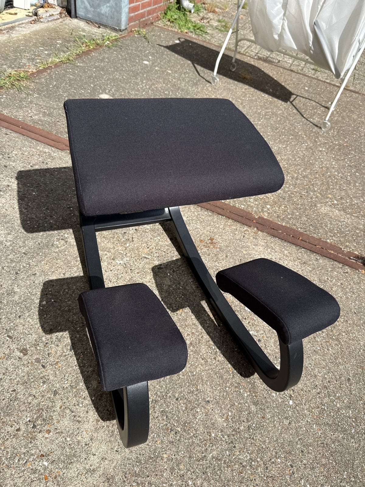 Varier Stokke Variable Balans Kniestoel - Ergonomisch, Zwart, Ophalen of Verzenden, Zo goed als nieuw, Eén