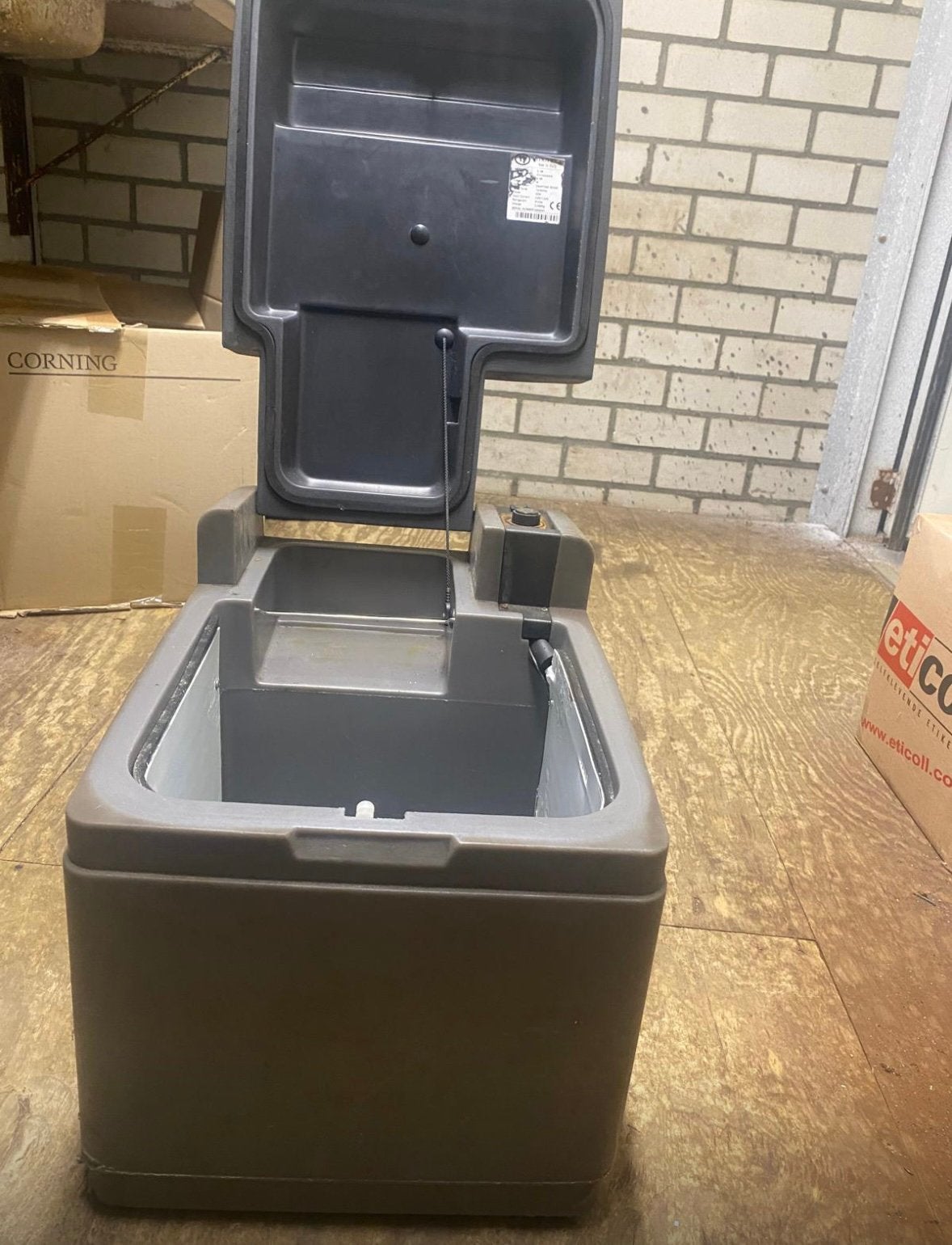 Koelkast 24 / 12 volt, Minder dan 75 liter, Ophalen, Zonder vriesvak, Minder dan 85 cm