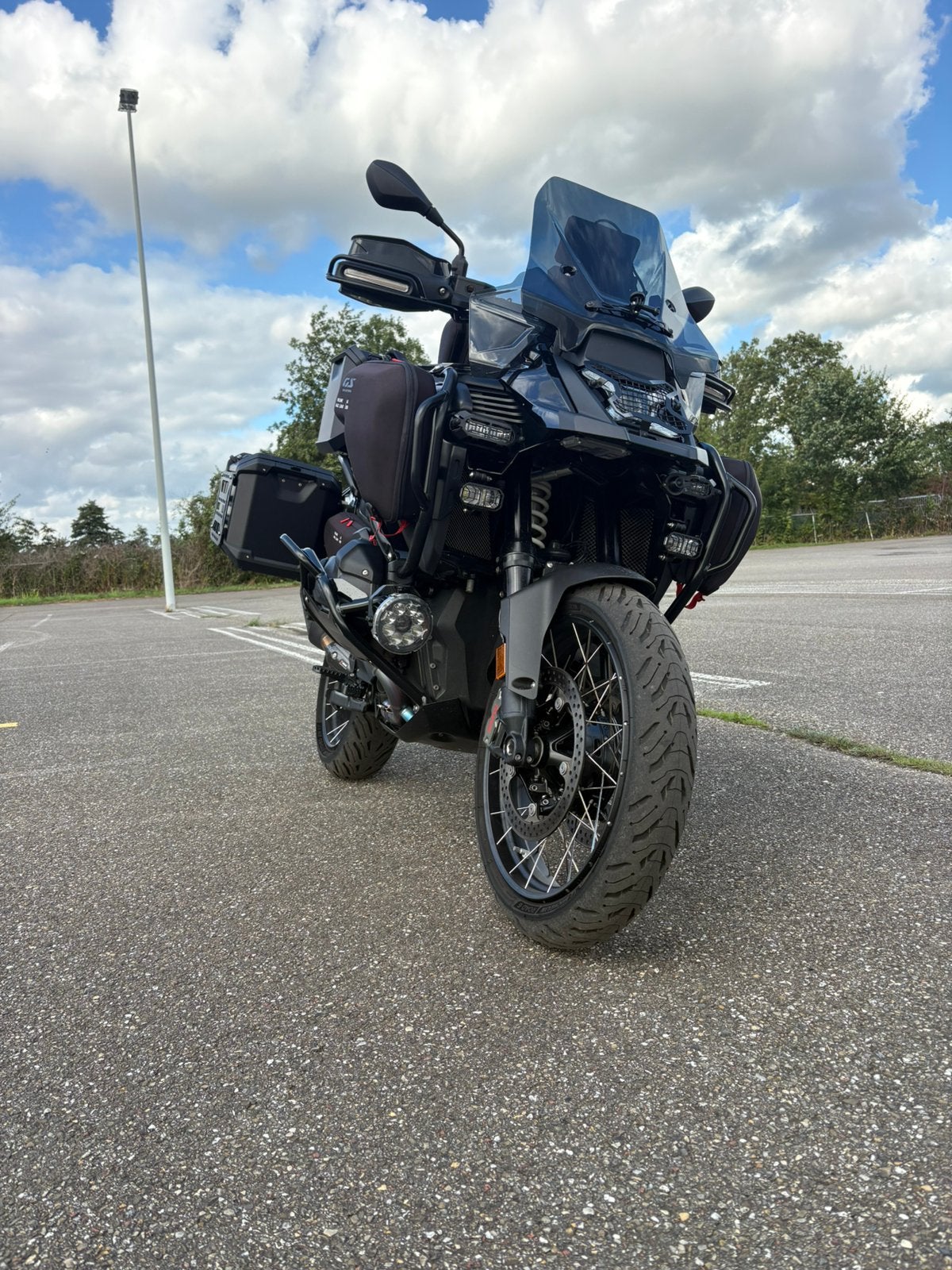 BMW R1300GS ADVENTURE TRIPLE BLACK ON BLACK BTW, Motoren, 2 cilinders, Occasion, Motorrijbewijs A, Particulier