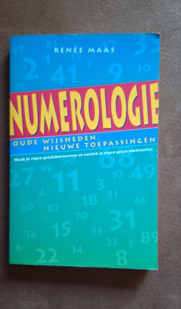 R. Maas - Numerologie, Ophalen, Astrologie, Zo goed als nieuw, R. Maas