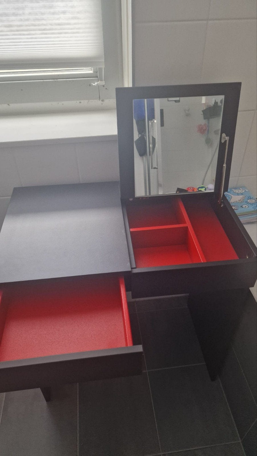 IKEA BRIMNES make-up tafel - Zwart - Zeer goede staat, Huis en Inrichting, Tafels | Kaptafels, Zo goed als nieuw, Minder dan 100 cm