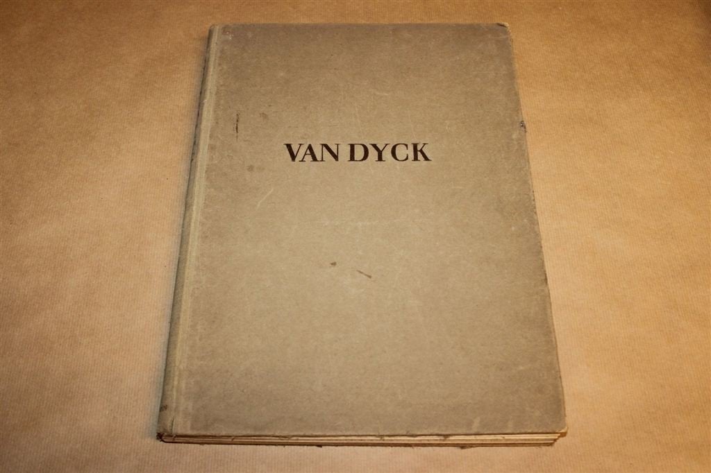 Van Dyck — Portretten en Religieuze Schilderijen 1943, Ophalen of Verzenden, Gelezen