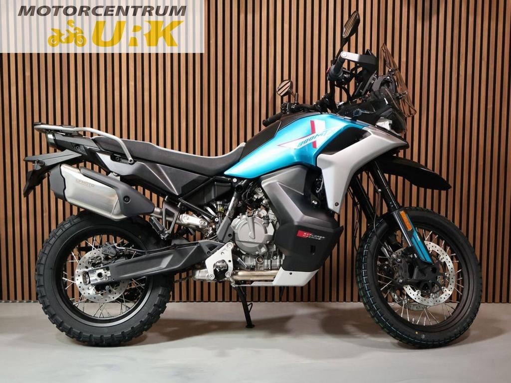 CFMOTO MT 800 - X (bj 2025), 2 cilinders, Motorrijbewijs A, Bedrijf, Onbekend