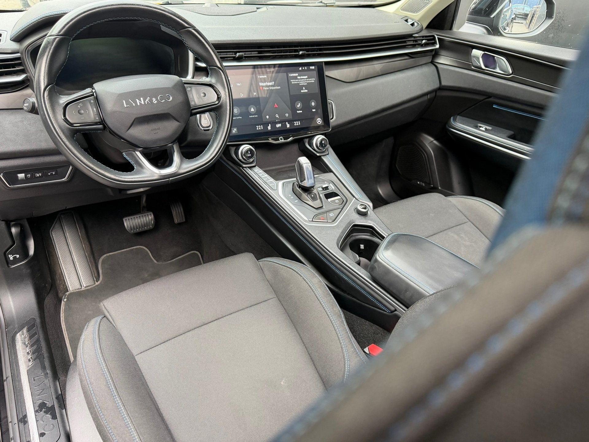 Lynk & Co 01 1.5 - 360 Pano Carplay Stoelverwarming Memory K, Stof, Zwart, Zwart, Origineel Nederlands