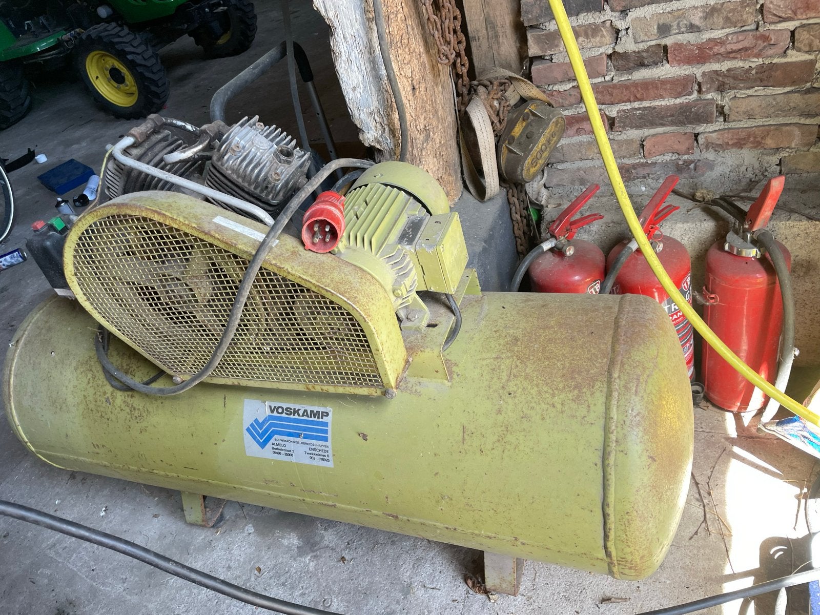 Kaeser Compressor EK 350-200 met Krachtstroom, Doe-het-zelf en Verbouw, Compressors, Ophalen, Gebruikt, 200 tot 400 liter/min