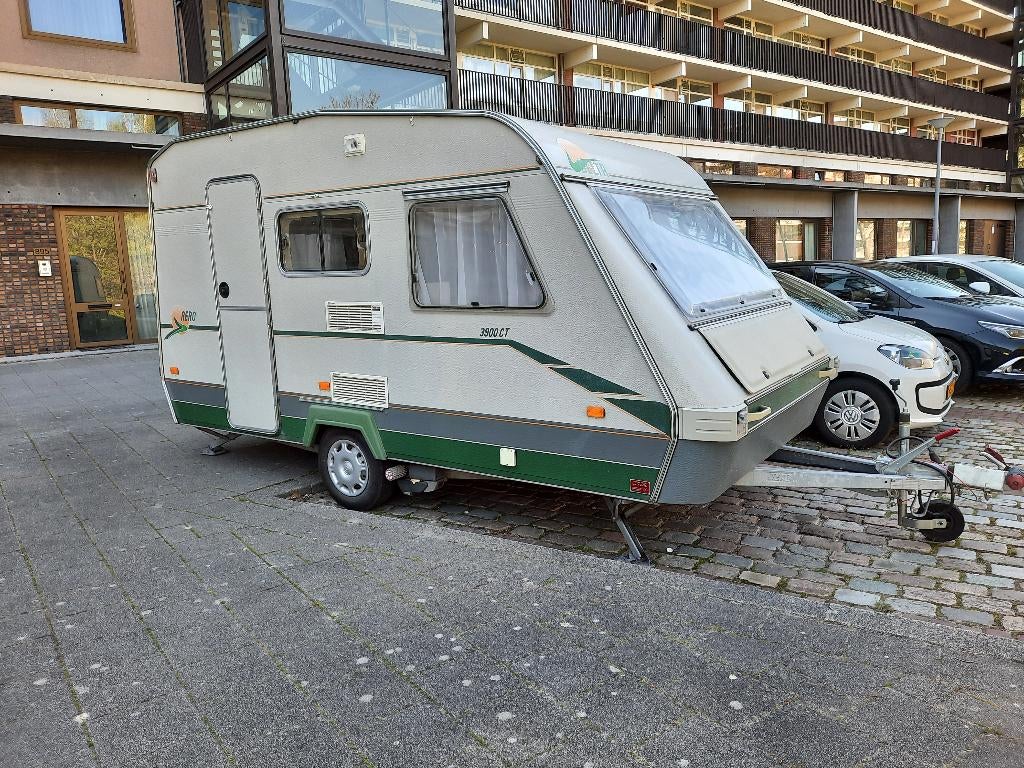 Caravan, Rondzit, Omvormbare zithoek, Luifel, Tot en met 3