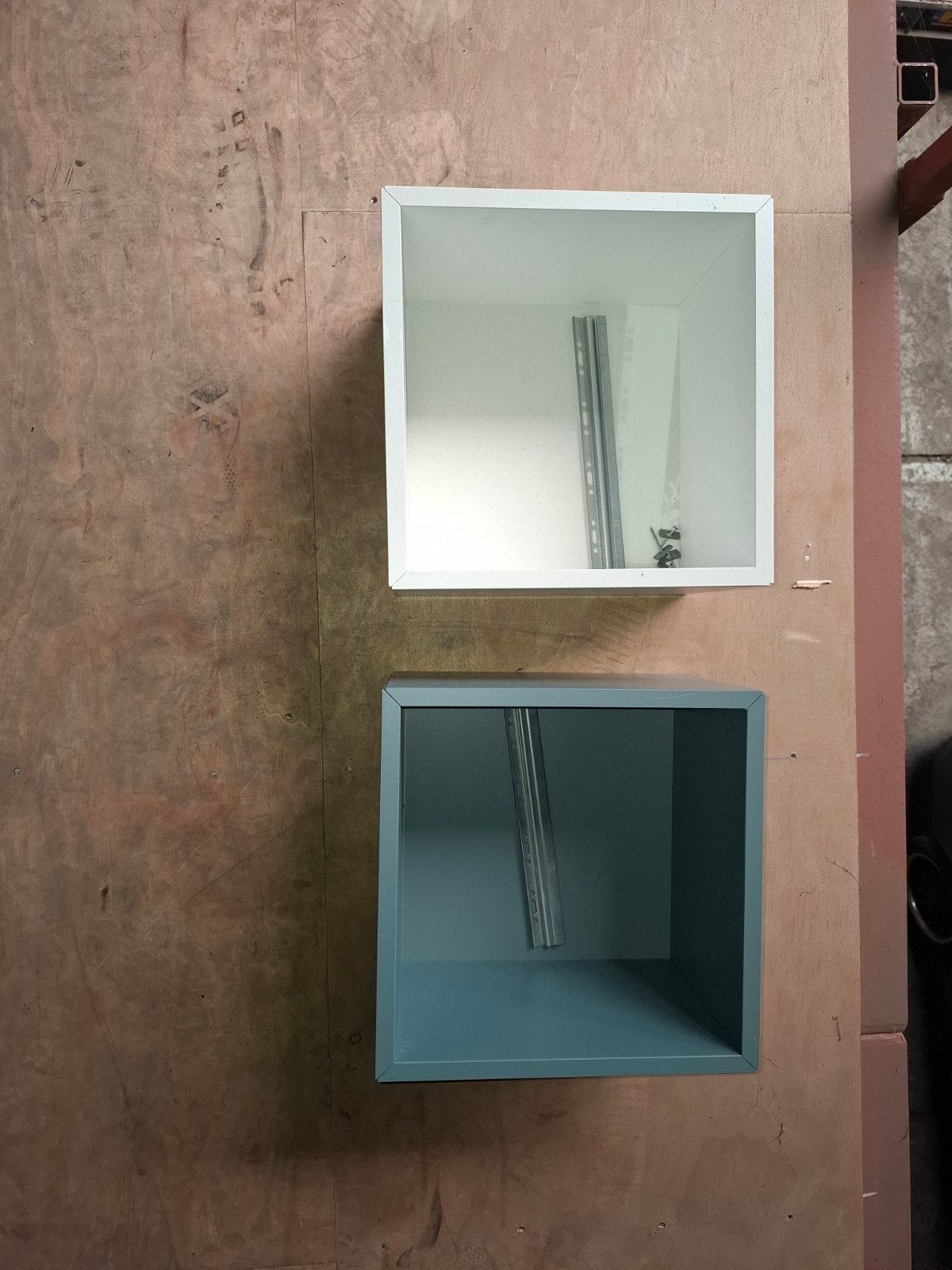 IKEA EKET kastjes met bevestigingssysteem, Ophalen, Gebruikt