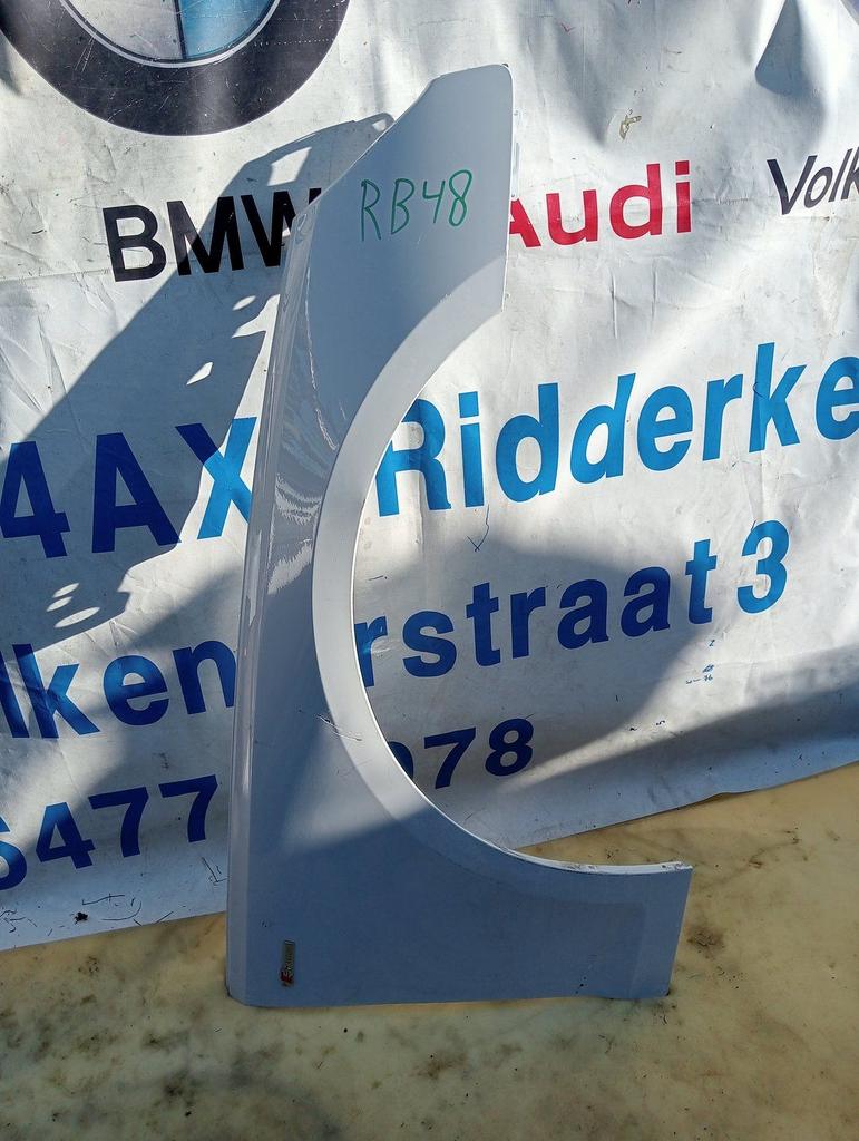 Audi A4 8W B9 facelift voorscherm spatbord 8W0821092 Rechts, Auto-onderdelen, Gebruikt, -, Links, Ophalen of Verzenden