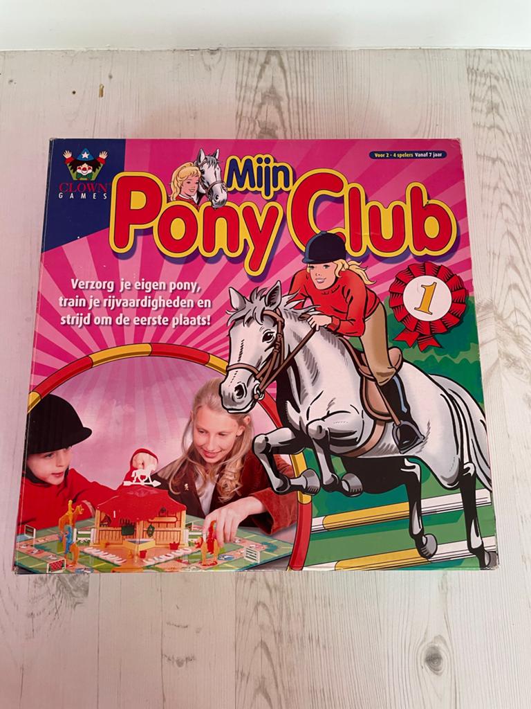 Mijn Pony Club Bordspel - Verzorg en train je pony!, Drie of vier spelers, Ophalen of Verzenden, Gebruikt