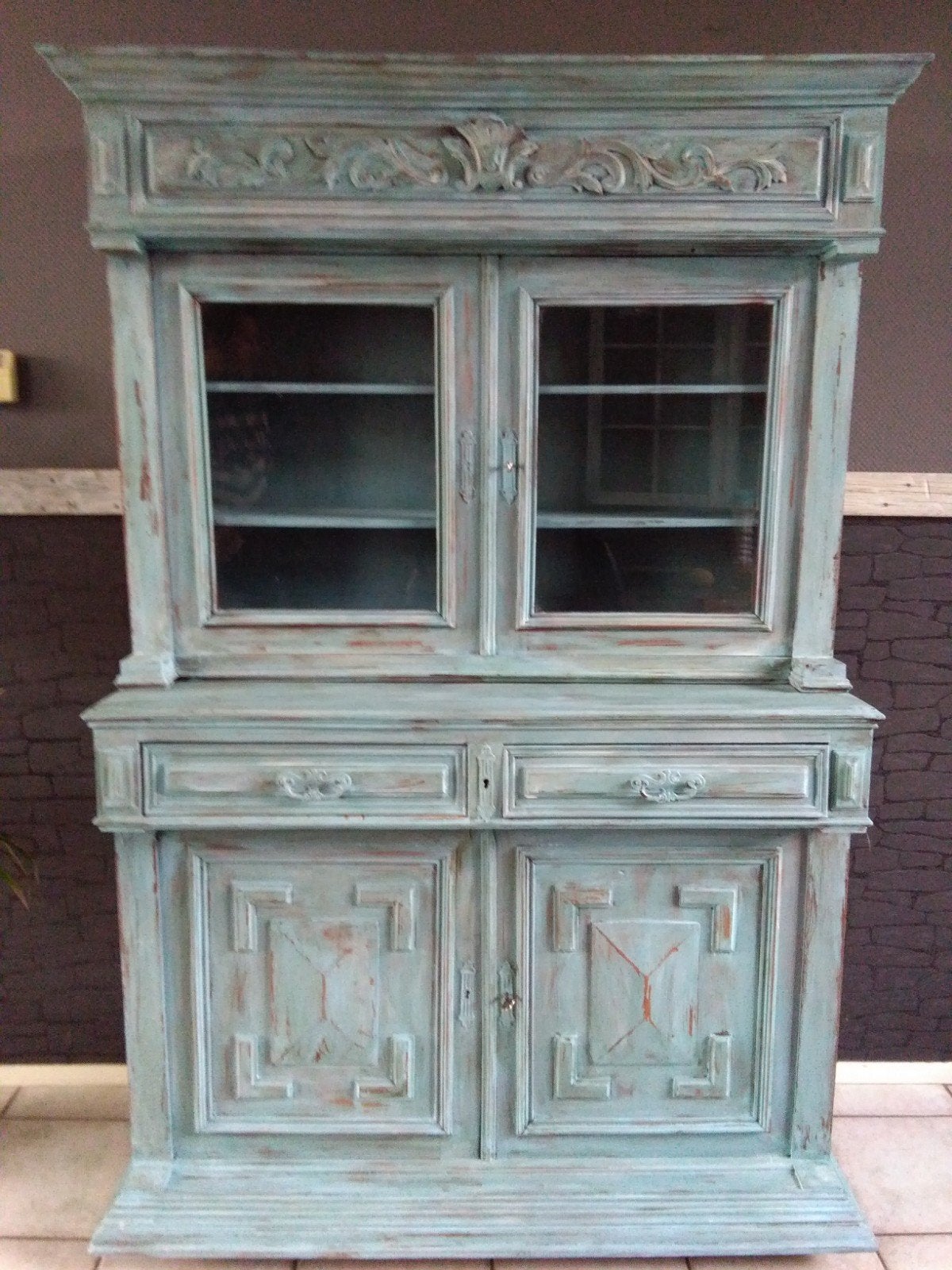 Oude opgepimpte kast - Brocante vitrinekast, Antiek en Kunst, Antiek | Meubels | Kasten, Ophalen