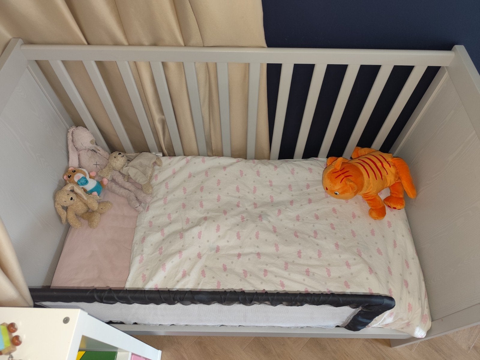 IKEA SUNDVIK ledikant met matras en matrasbeschermers, Ophalen, Minder dan 140 cm, Minder dan 70 cm, Lattenbodem
