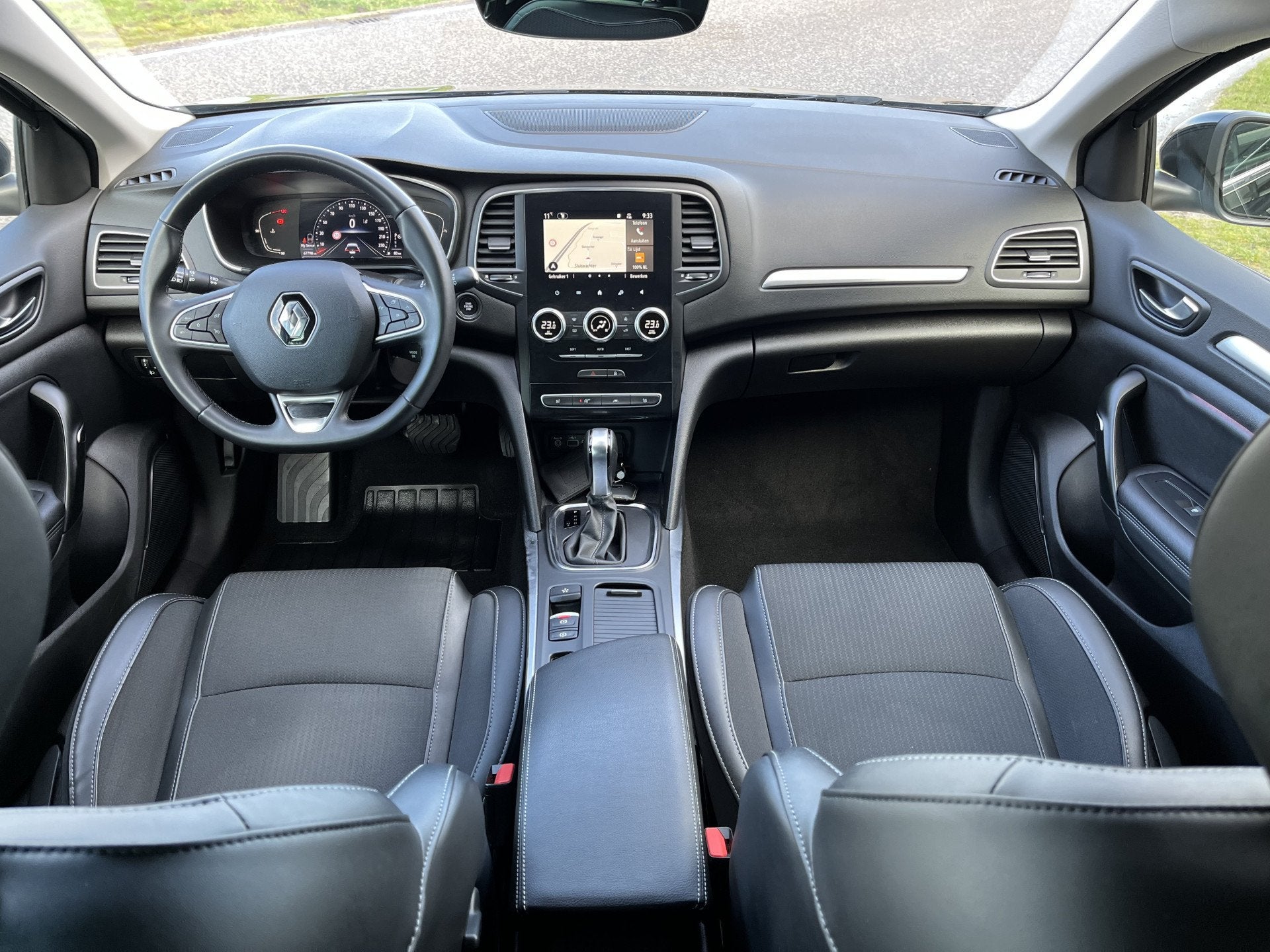 Renault Mégane Estate 1.3 TCe Techno 140PK Automaat / Deale, Auto's, Renault, Automatische klimaatregeling, Gebruikt, 4 cilinders