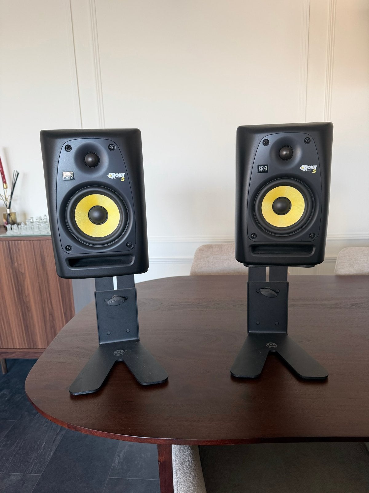 KRK Rokit 5 G3 Studiomonitoren met statieven en XLR kabels, Audio, Tv en Foto, Luidsprekers, Ophalen, Studiomonitor, Inclusief kabels