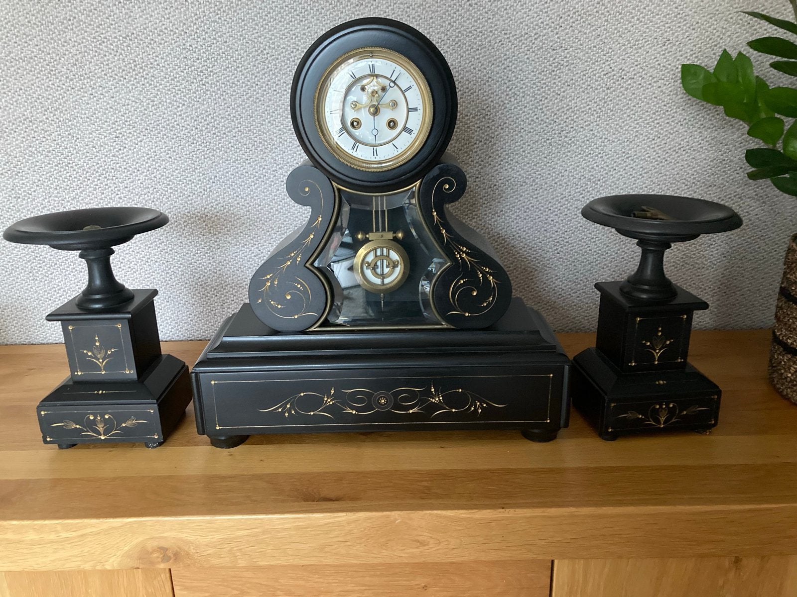 Antieke pendule met kandelaars - Zwart met goud, Ophalen