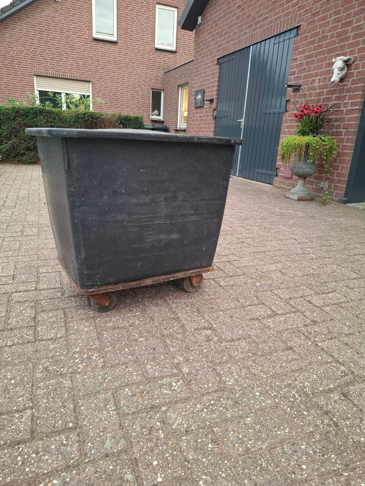 voerbak/voerton verijdbaar/mobiele en afsluitbaar, Ophalen, Vee