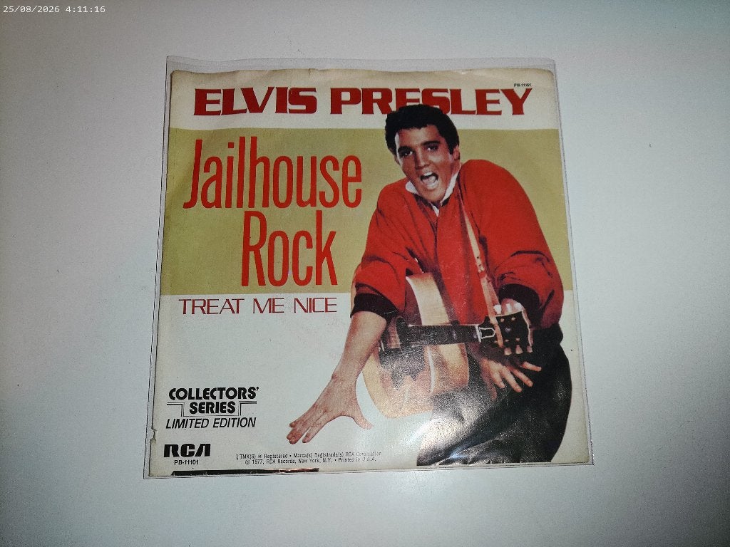Elvis Presley - Jailhouse Rock / Treat me nice, Gebruikt, Complilatie, 7 inch, Ophalen of Verzenden