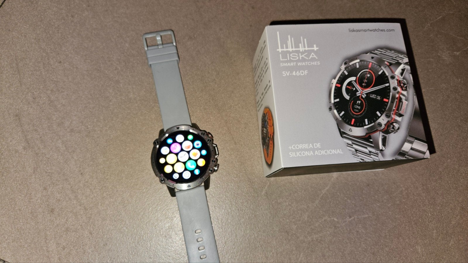 LISKA SV-46DF Smartwatch - Grijs met Zilveren Kast, Ophalen of Verzenden, Zo goed als nieuw, Grijs, Android