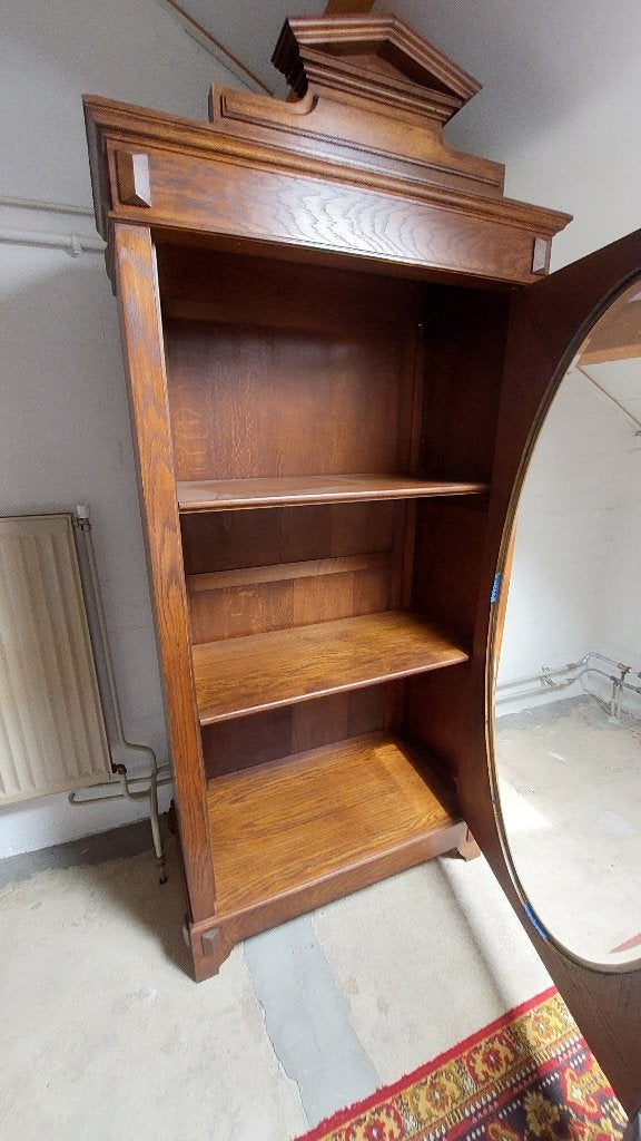 Prachtige antieke houten kast, Ophalen