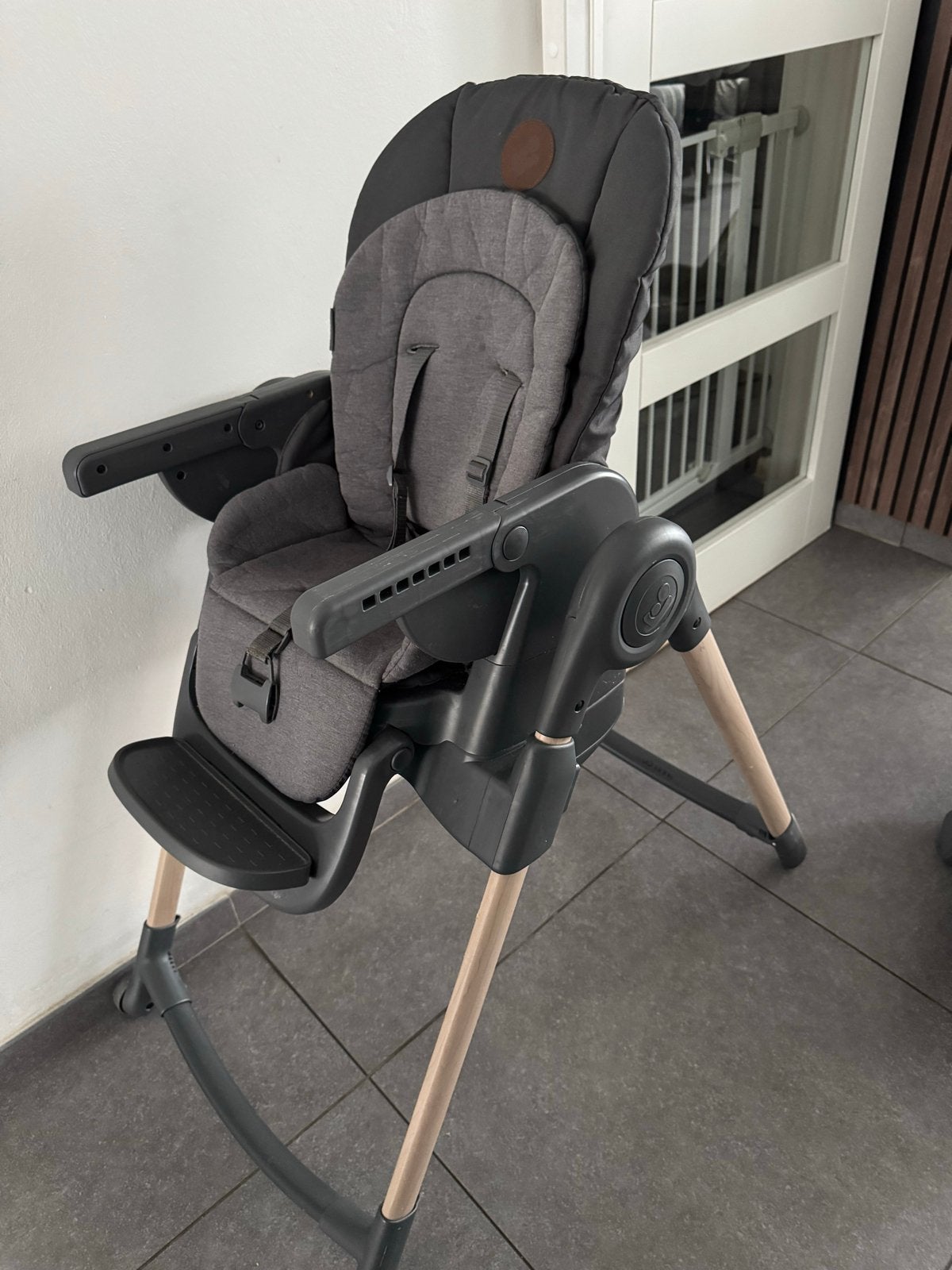 Maxi-Cosi Moa 4-in-1 meegroeistoel, Kinderen en Baby's, Ophalen of Verzenden, Zo goed als nieuw, Meegroeistoel, Afneembaar eetblad