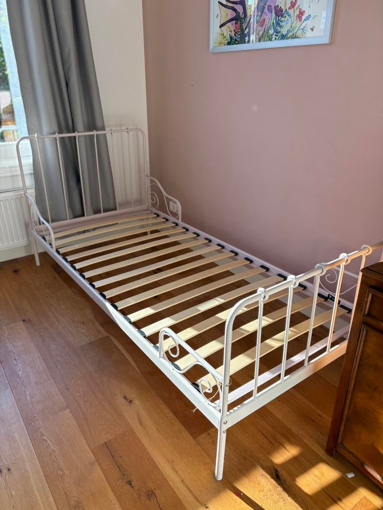 Vipack metalen bed Alice roze 90x200, Kinderen en Baby's, Kinderkamer | Bedden, Ophalen, 85 tot 100 cm, Zo goed als nieuw, Lattenbodem