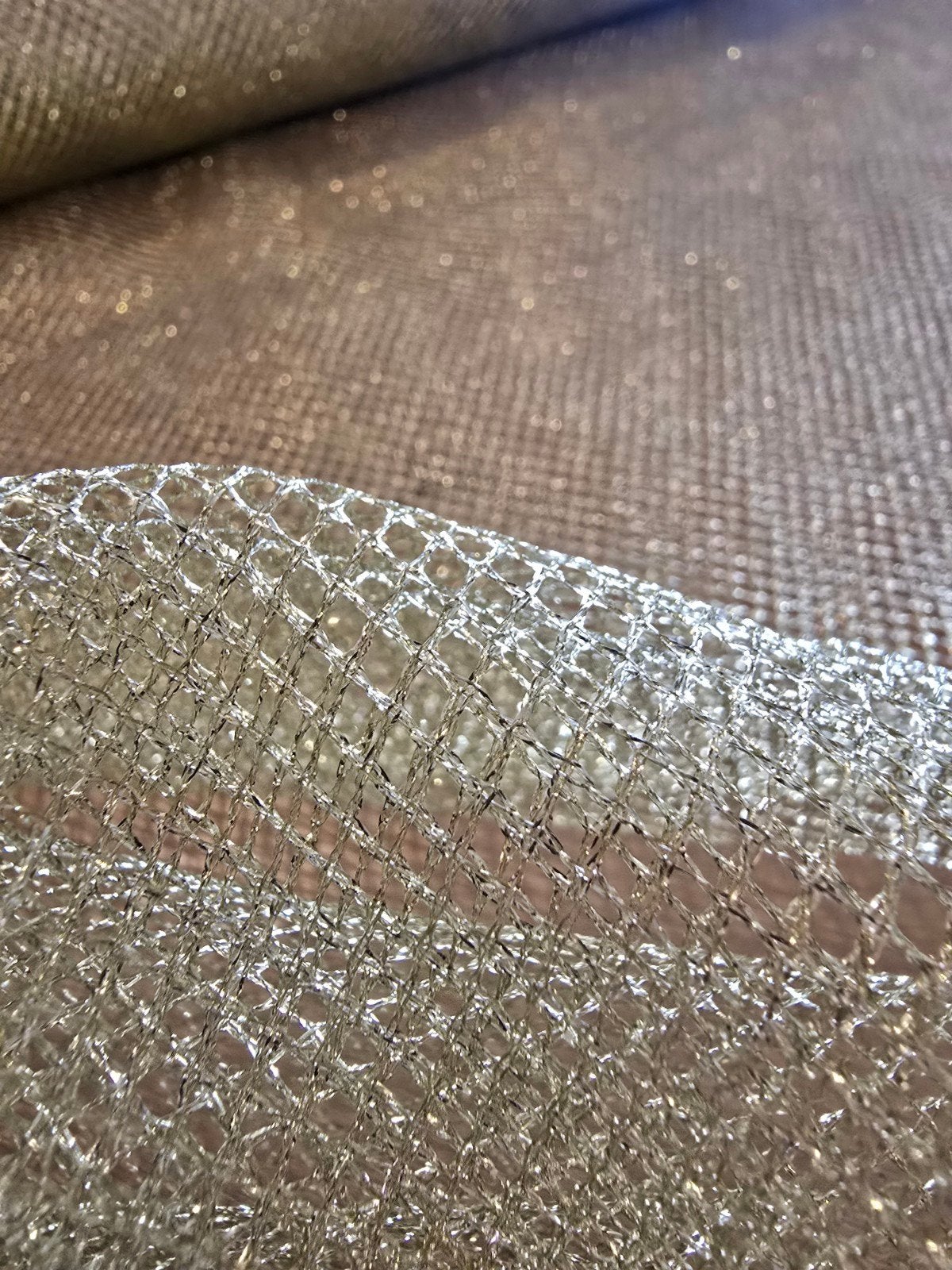 tule goud, Hobby en Vrije tijd, Stoffen en Lappen, 120 cm of meer, Nieuw, Ophalen of Verzenden, Polyester
