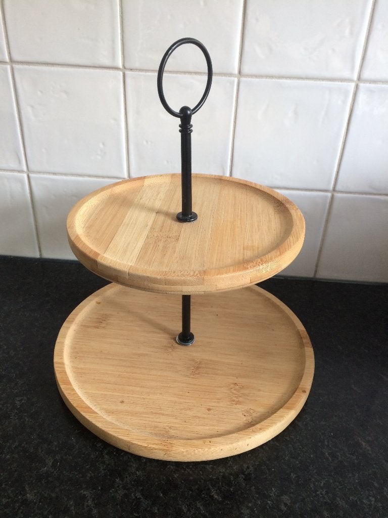 bamboe etagere 2 laags - zgan, Ophalen of Verzenden, Zo goed als nieuw, Hout, Demontabel