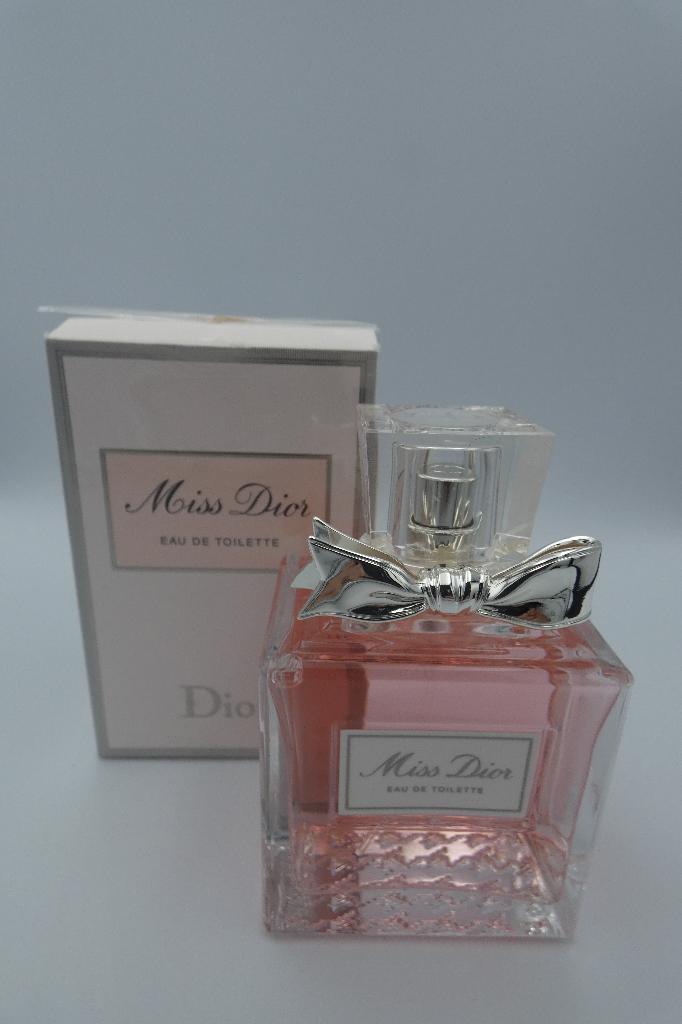 Miss Di or Eau de Toilette (100ml Spray), ongebruikt, 33, Avenue Hoche, 75008 Paris, Frankrijk, Parfums Christian Dior, Verzenden