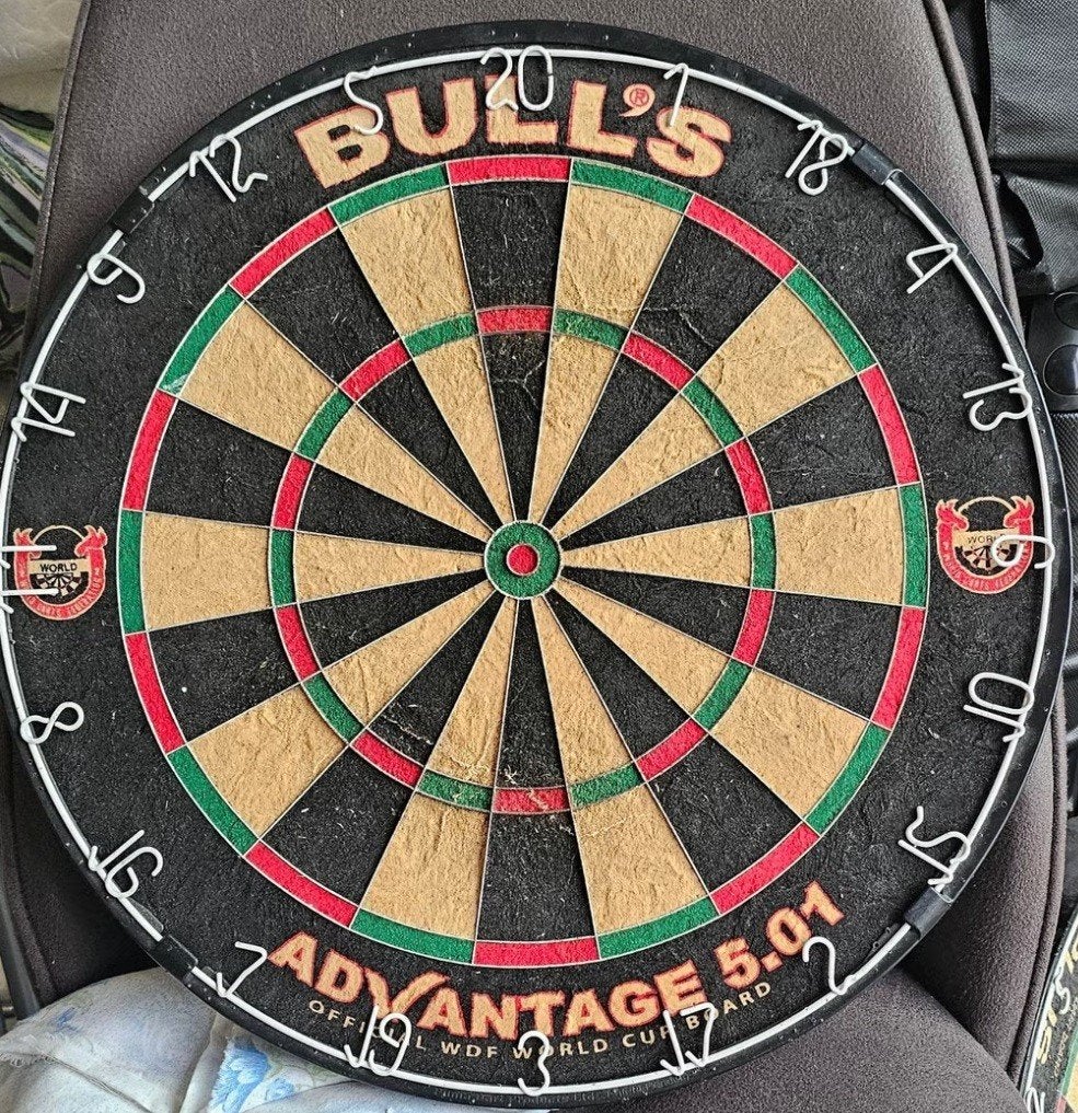 Bulls Advantage 5.01 Dartbord, Sport en Fitness, Ophalen, Gebruikt, Dartbord