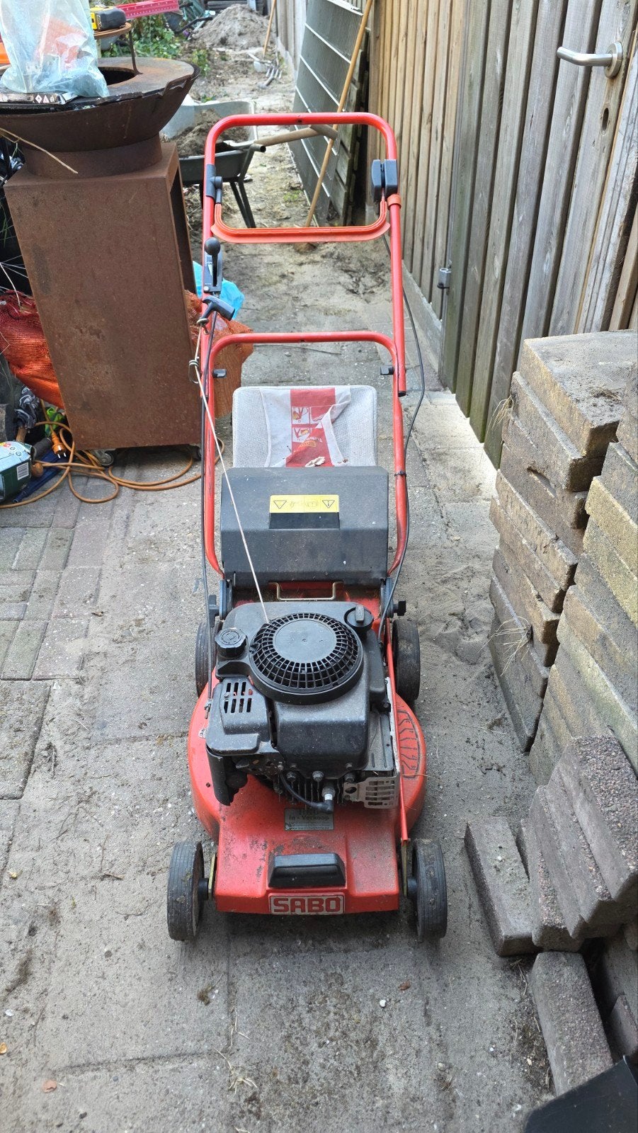 Sabo 43 Benzine Grasmaaier - Werkt naar behoren, Cirkelmaaier, Gebruikt, Benzine-grasmaaier, 40 t/m 49 cm