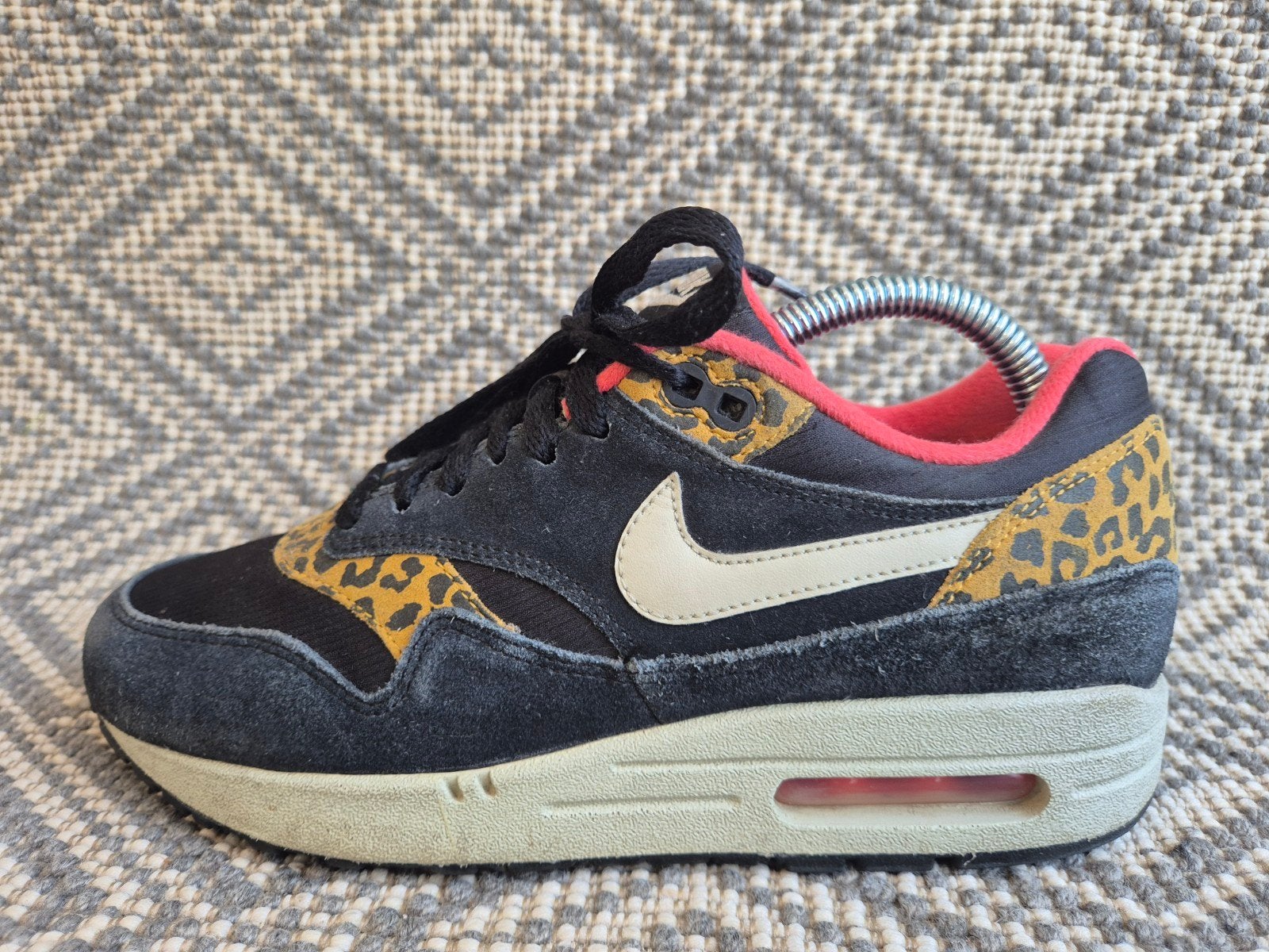 Nike Air Max 1 Leopard Black 38.5, Zwart, Nike, Ophalen of Verzenden, Sneakers of Gympen
