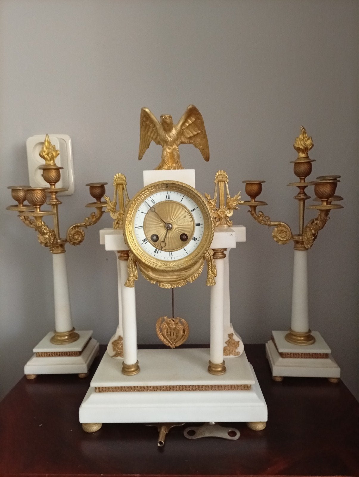 Antiek Klokkenstel met Kandelaars - Vroege Periode, Antiek en Kunst, Ophalen of Verzenden