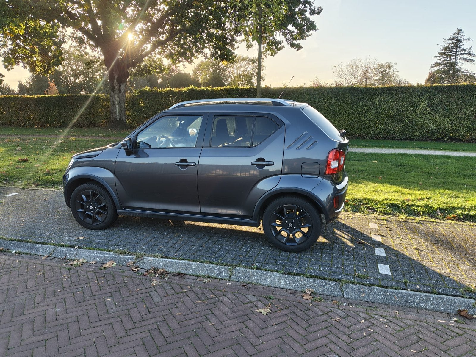 Suzuki Ignis 1.2 Dualjet 90pk Auto Gear Shift 2018 Grijs, Auto's, Stof, 1242 cc, 4 cilinders, 23 €/maand