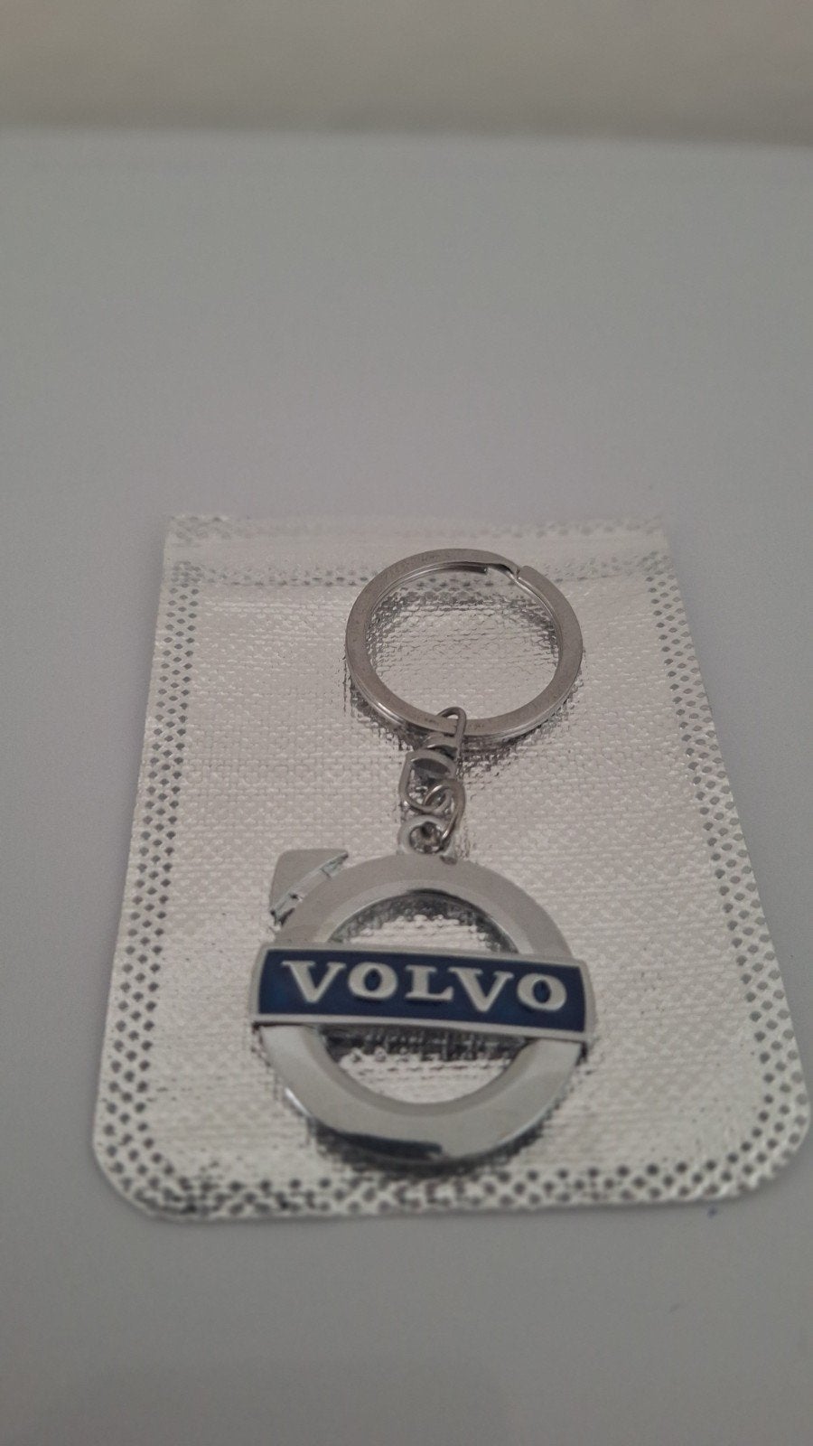 Volvo • Nieuwe • Sleutelhanger, Verzamelen, Ophalen of Verzenden, Nieuw, Merk