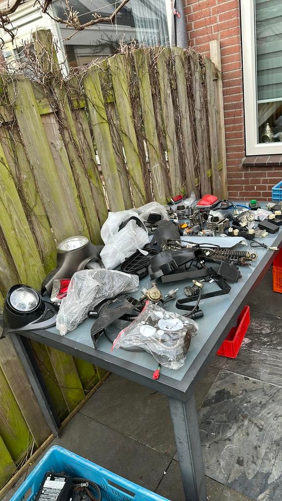 Partij scooter onderdelen, Ophalen, Zo goed als nieuw, Overige typen, Overige merken