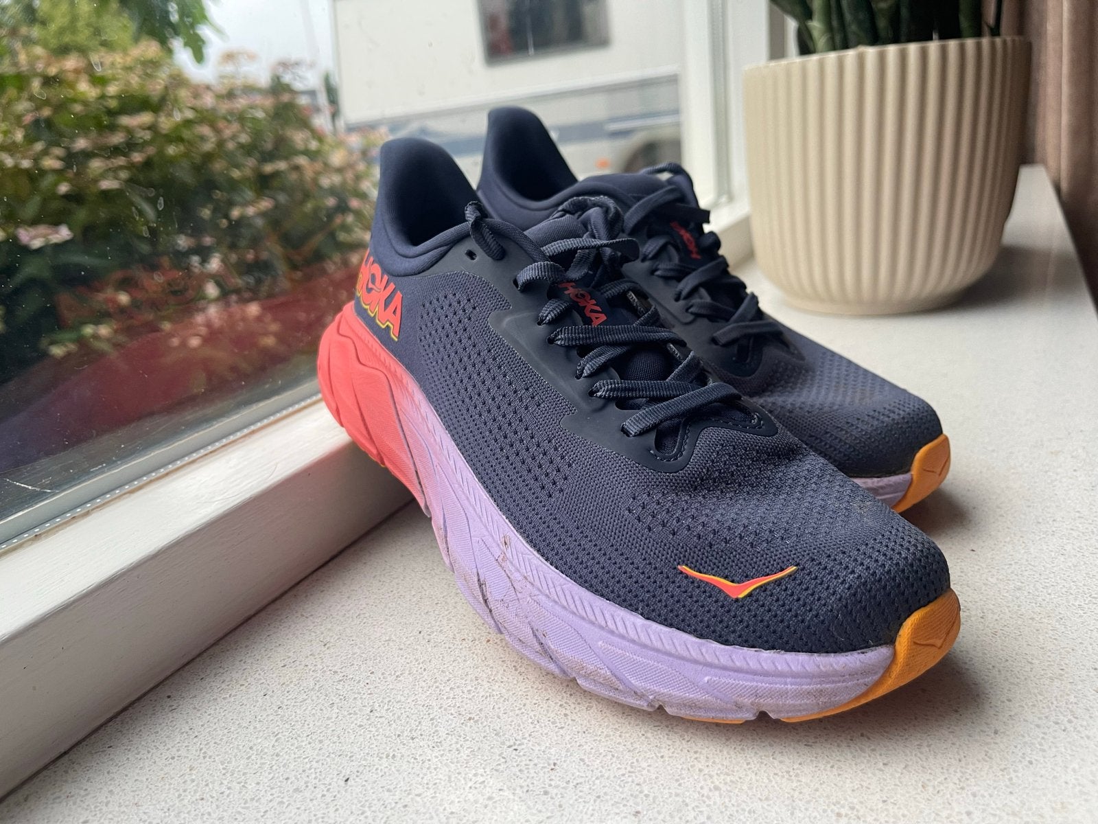 Hoka Arahi 7 Hardloopschoenen - Maat 41,5, Overige merken, Hardloopschoenen, Ophalen of Verzenden, Zo goed als nieuw