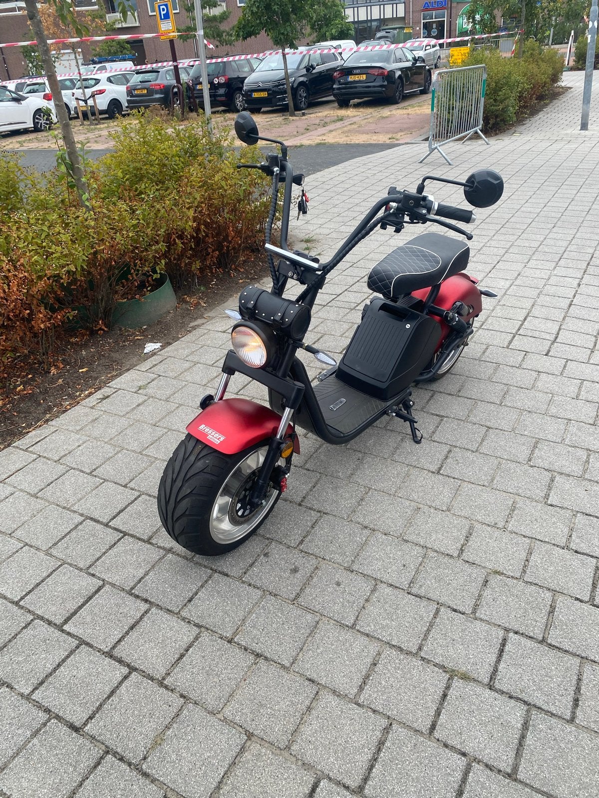 Super vette LUQI E-Scooter - Elektrisch en Stoer!, Fietsen en Brommers, Ophalen of Verzenden, Zo goed als nieuw, Elektrisch
