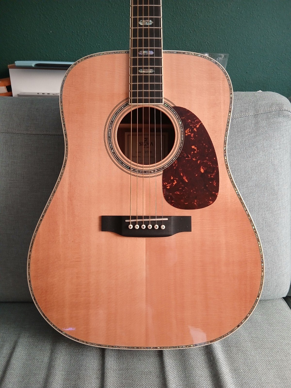 Sigma DT-41, Muziek en Instrumenten, Snaarinstrumenten | Gitaren | Akoestisch, Ophalen, Zo goed als nieuw, Western- of Steelstringgitaar