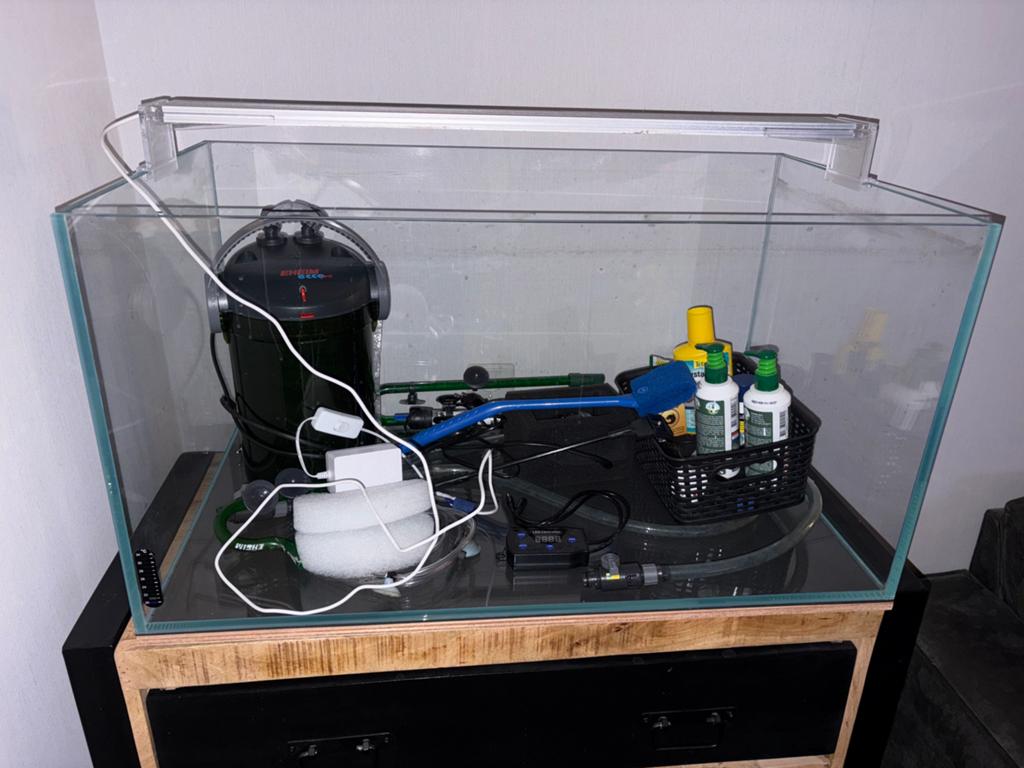 Aquarium compleet 77x45x40, Ophalen, Gebruikt, Inclusief slangen, Leeg aquarium
