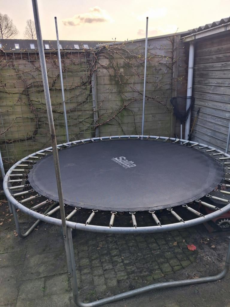 Trampoline, Ophalen, Gebruikt