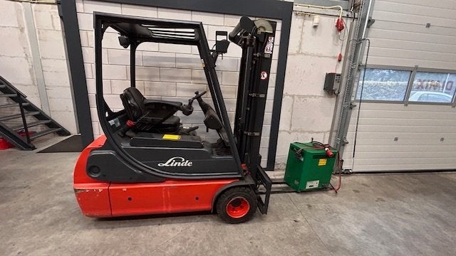 Linde E18C-02 Heftruck (2005) – Project / Storing, Ophalen, LINDE, Heftruck, 1000 tot 2000 kg