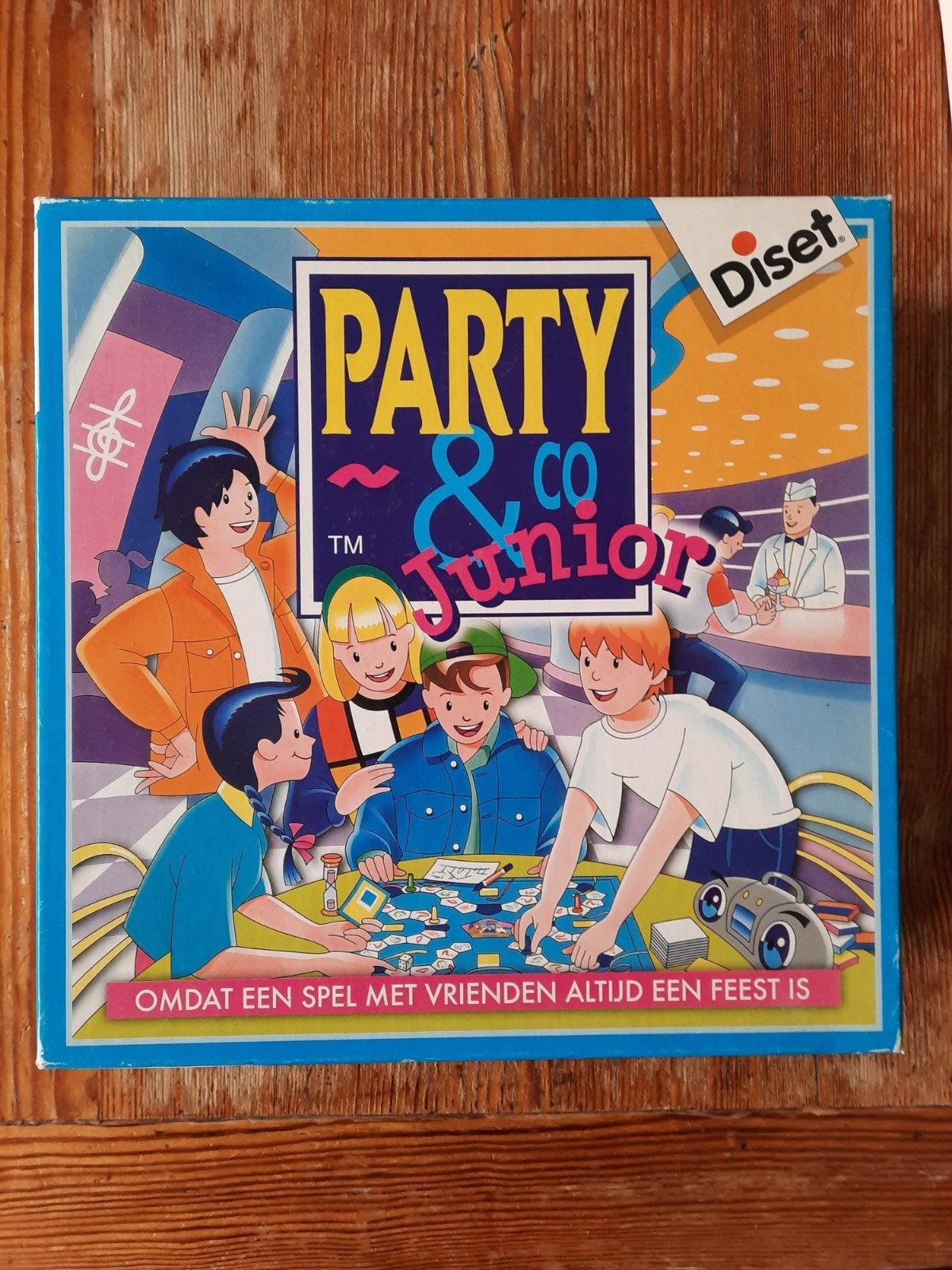 Party en Co junior., Ophalen of Verzenden