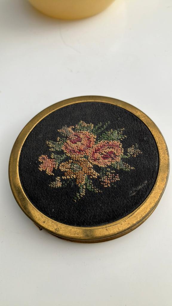 Antieke poederdoos, Ophalen of Verzenden, Overige materialen