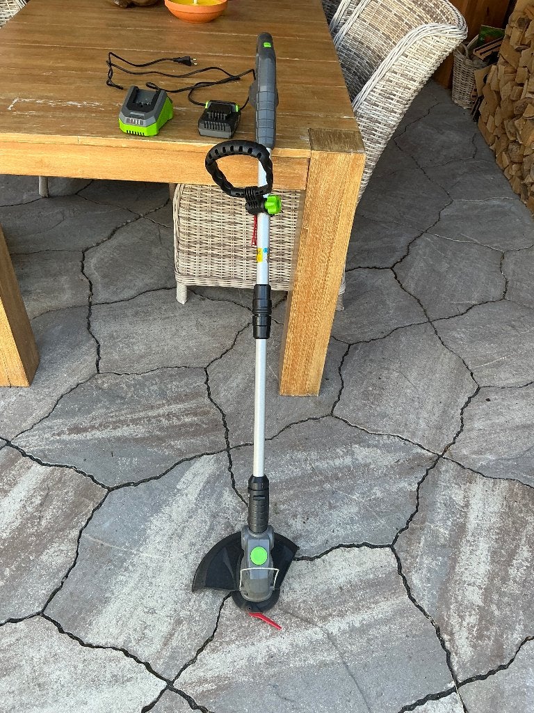 bosmaaier lux-tools met accu, Ophalen, Gebruikt, 10 tot 30 cm, Accu