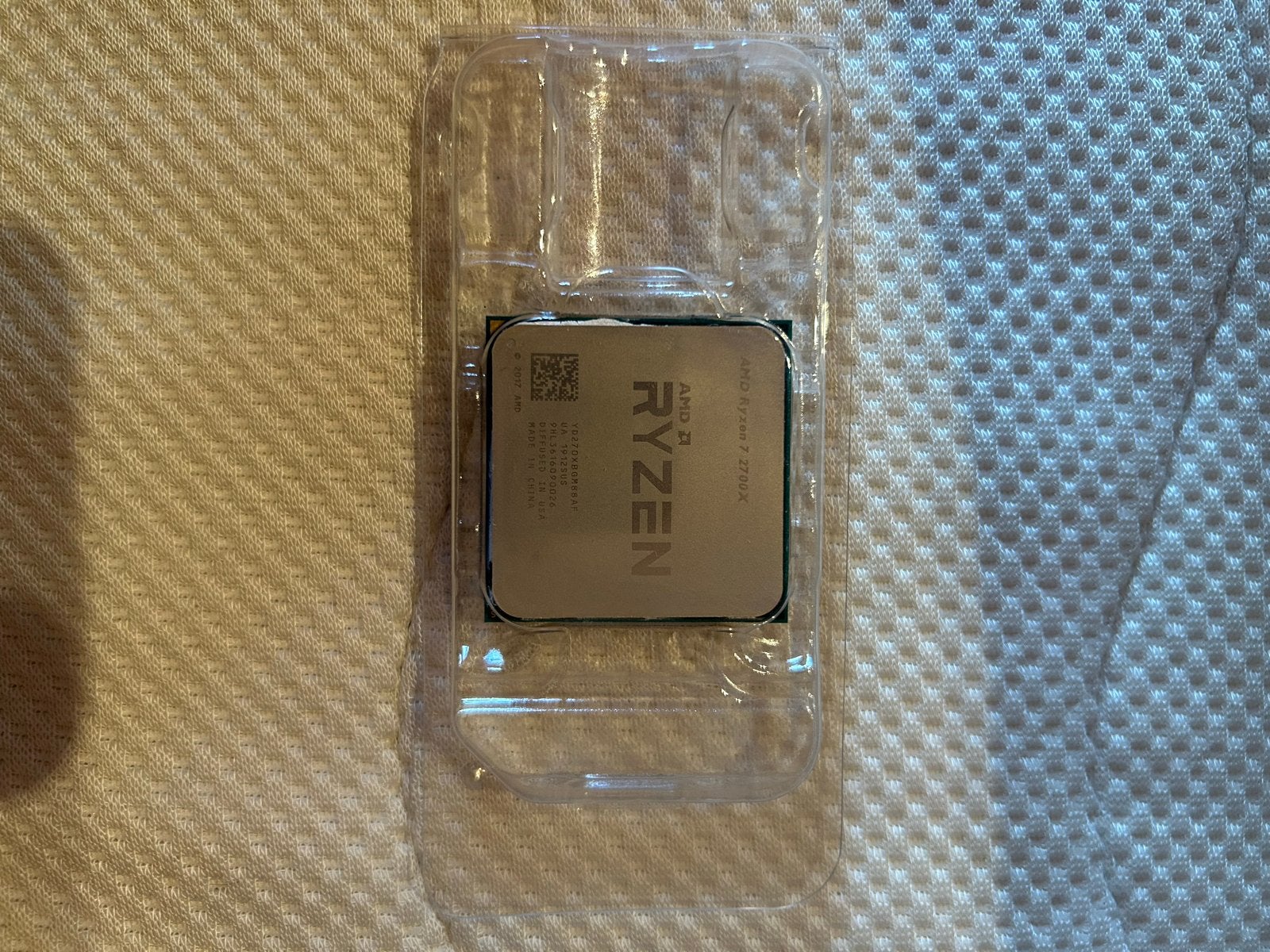AMD Ryzen 7 2700X Processor met Wraith Prism Koeler, Computers en Software, Processors, Ophalen of Verzenden, Gebruikt, 8-core